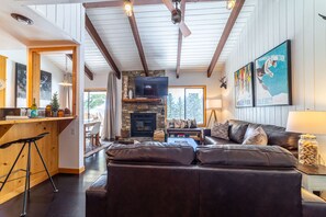 TV, fireplace, foosball, table tennis