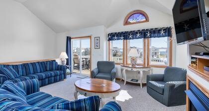 5432- Mangoes Beach House, Semi-oceanfront Nags Head home!