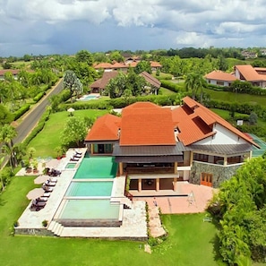 Exterior - Luxury Mansion - Dominican Republic (Higuey Hwy)
