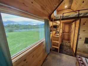 1 bedroom, free WiFi, bed sheets - Tiny House with Big Sky views (Bozeman)