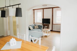 Smart TV, stereo - Lovingly guest apartments Alpirsbach - Apartment 2 (Alpirsbach)