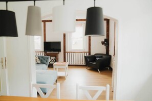 Smart TV, stereo - Lovingly guest apartments Alpirsbach - Apartment 2 (Alpirsbach)