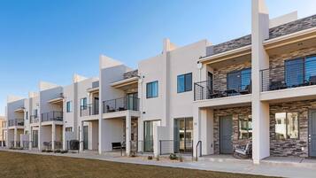 Condo, 3 Bedrooms | Exterior