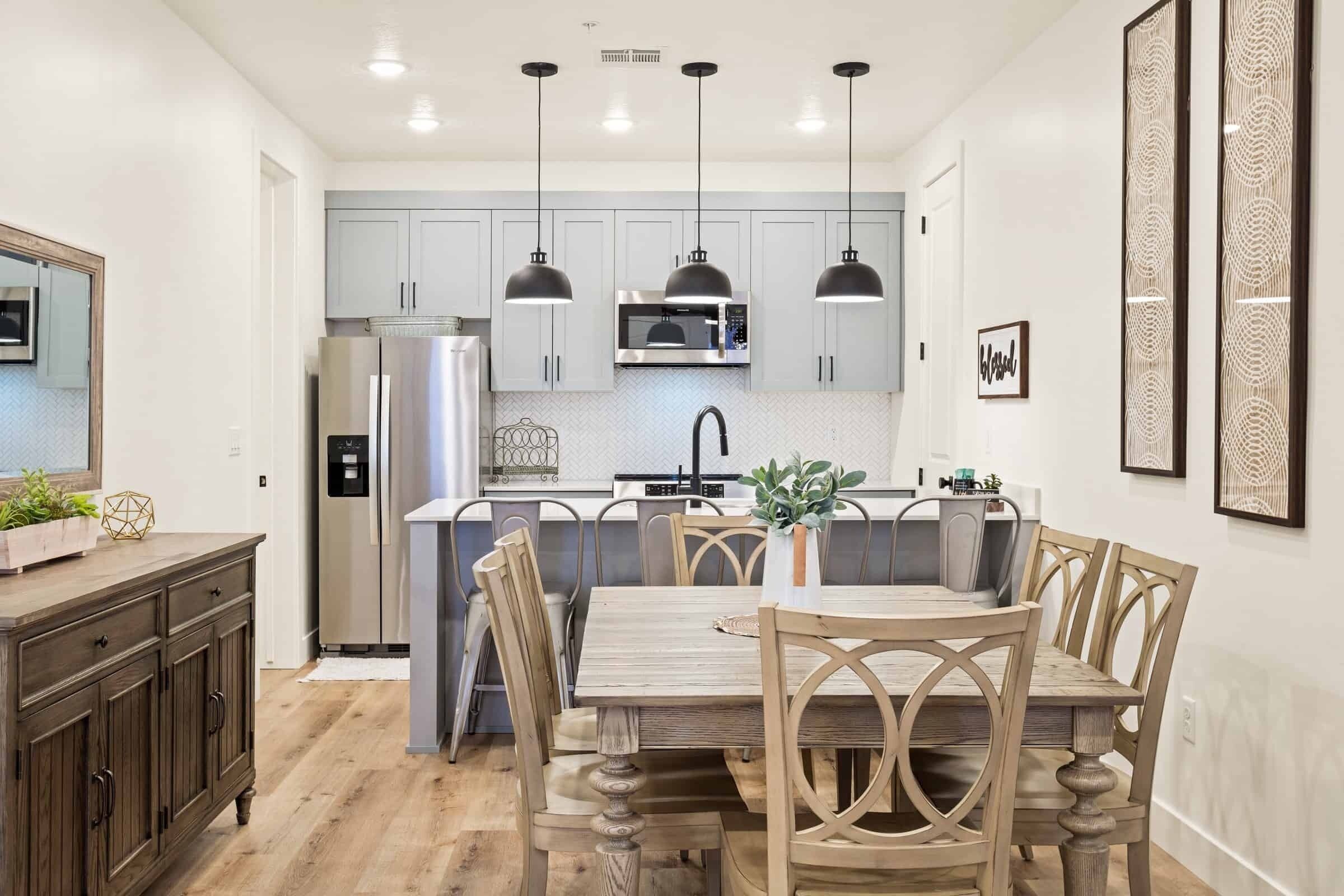 Condo, 3 Bedrooms | Dining