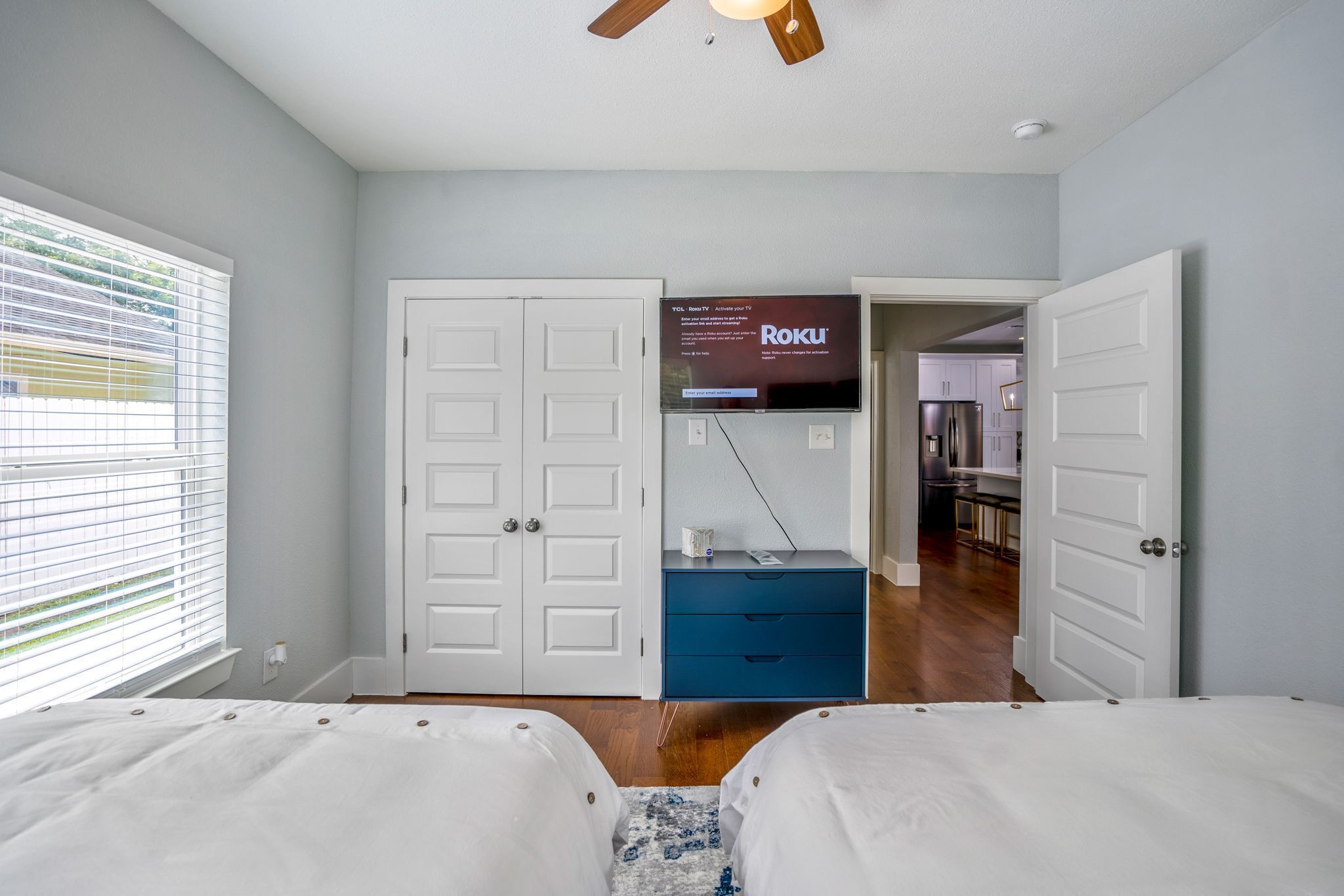 3 habitaciones, tabla de planchar con plancha y wifi gratis 