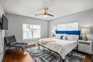 3 bedrooms, iron/ironing board, free WiFi, bed sheets - Intergalactic Abode @EADO - 5 km from FIFA Fest (Houston)