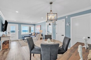 Dining - Shell Cove 106 by Duncan Real Estate (Bradenton Beach)