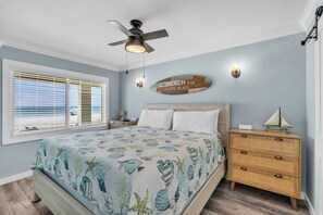 2 bedrooms, iron/ironing board, free WiFi - Shell Cove 106 by Duncan Real Estate (Bradenton Beach)