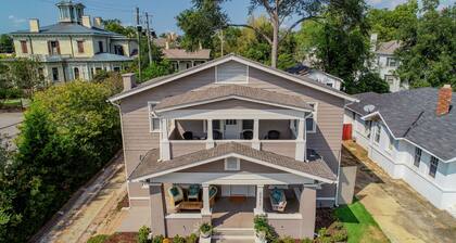 Oak - Walk to the Stadium! Backyard with firepit & grill