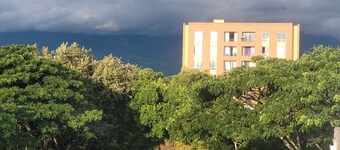 Beatifull Apartment and furnished near to the the airport Alfonso Bonilla Aragon