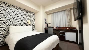 Semi Double Room,Non Smoking | Desk, blackout drapes, iron/ironing board (on request), WiFi (free)