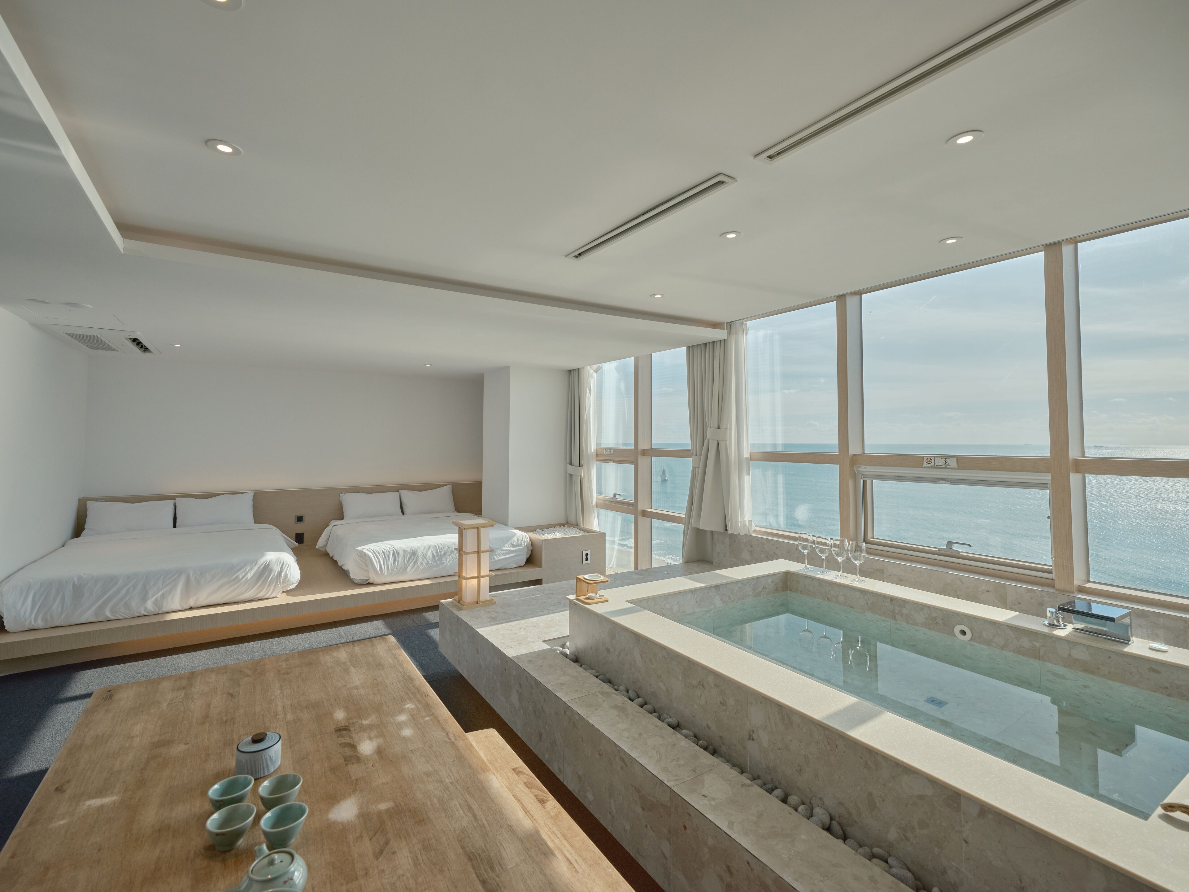 [Main] Ocean Family Private Spa (Randomly selected) | Iron/ironing board, free WiFi, bed sheets