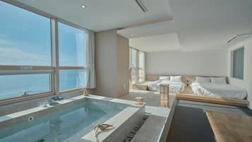 ู
ููุงุฉ/ููุญ ูู ููุงู ูุงู ู
ุฌุงููุง ูู
ูุงุกุงุช ุฃุณุฑูุฉ