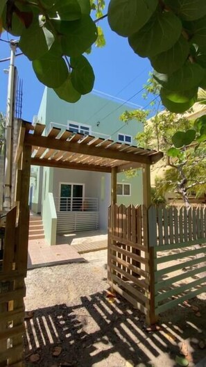 Property grounds - MeMe’s Place Villa #2 (Placencia)