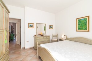 2 soverom, strykejern/-brett, wi-fi (inkludert) og sengetøy