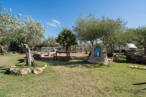 Property grounds - Holiday Home "Sa Burrida" with Garden, Covered Terrace & Fireplace (posada)