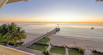Deep Blue 13 Apartment Moreton island