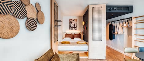 Studio Suite, 1 Queen Bed, Kitchenette