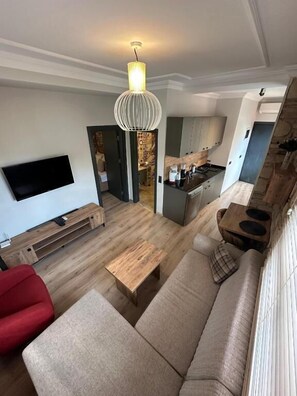 Superior-Apartment, 1 Schlafzimmer, Balkon | Hochwertige Bettwaren, Schreibtisch, laptopgeeigneter Arbeitsplatz