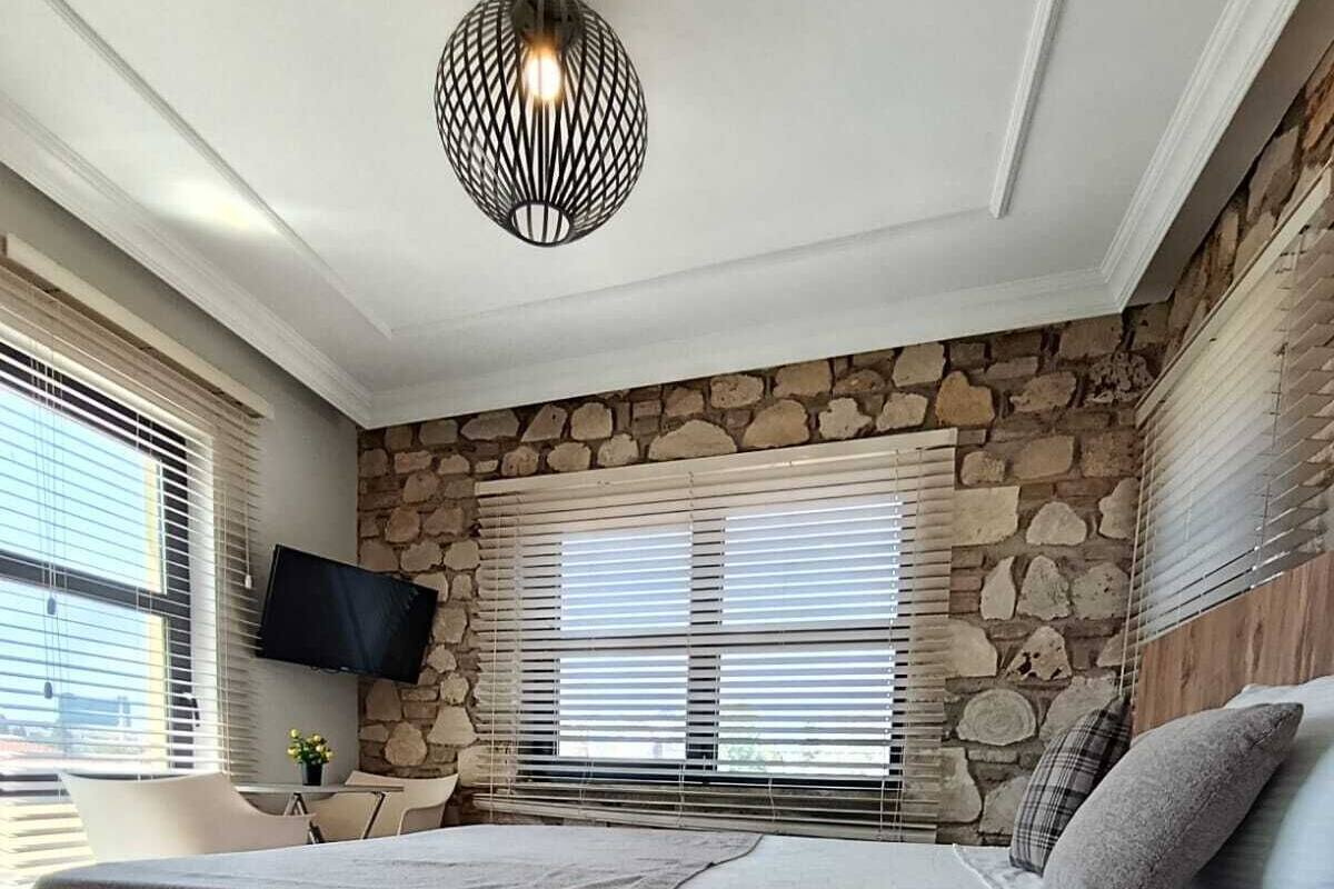 Standard Studio, Balcony | Premium bedding, desk, laptop workspace, blackout drapes