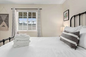 3 Schlafzimmer, Bügeleisen/Bügelbrett, Reisekinderbett, WLAN