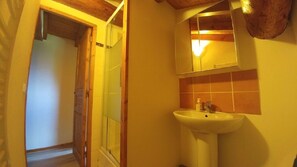 Shower, toilet paper
