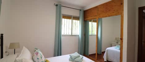 2 Schlafzimmer, Zimmersafe, BĂŒgeleisen/BĂŒgelbrett, kostenloses WLAN