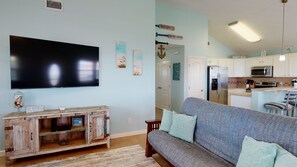 TV - Shared Pool, Pet Friendly, Golf Cart Access, Parking for 4 (Port Aransas)