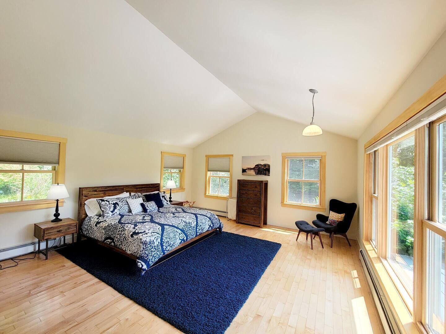 5 habitaciones, wifi gratis y ropa de cama 