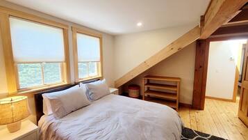 5 bedrooms, free WiFi, bed sheets