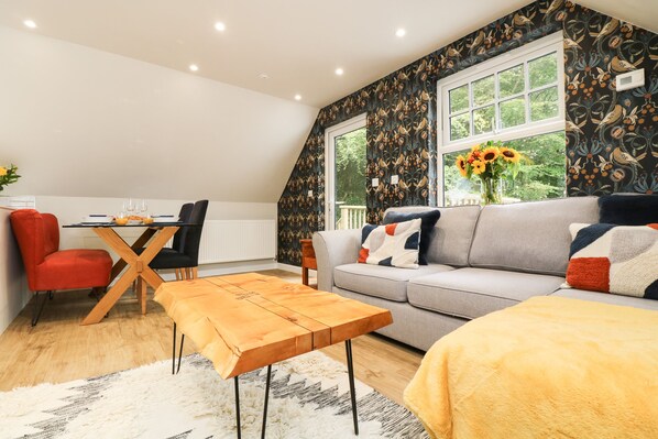 Cottage | Interior - Robin's Nest at The Shire Inn (Camborne)