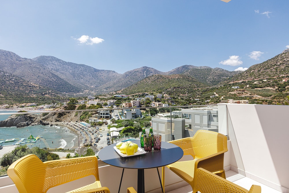 Mira Mare Luxury Residences image