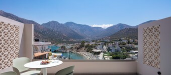 Mira Mare Luxury Residence