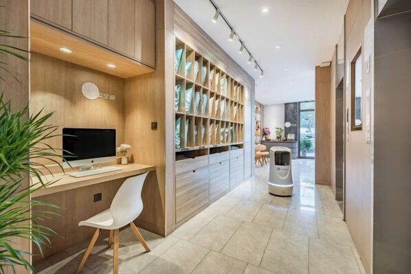 Interior - HanTing Premium Hotel (Beijing South Railway Station Majiapu) (Beijing)