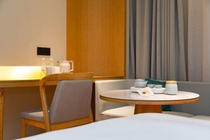 Unclassified image, 4 of 59, button - Ji Hotel (Shanghai)