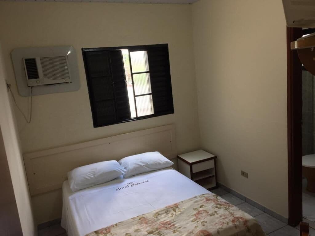 standard twin room | 1 bedroom, desk, laptop workspace, free wifi
