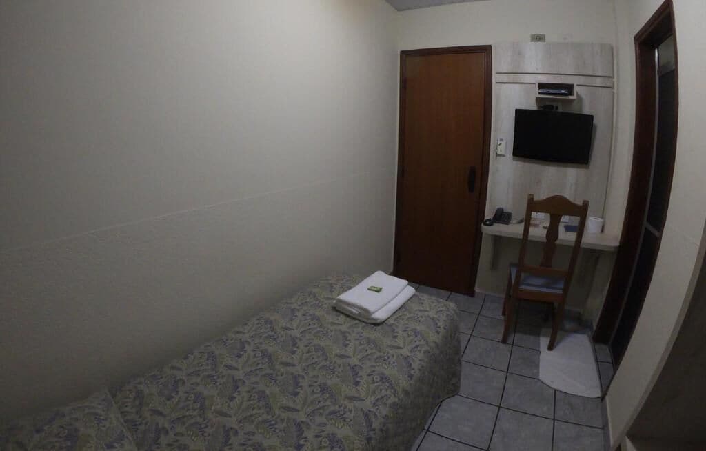 1 bedroom, desk, laptop workspace, free wifi