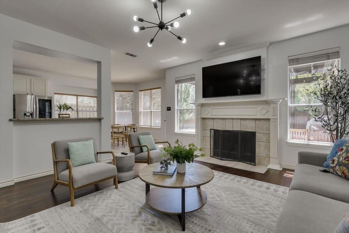 TV, fireplace, stereo, offices