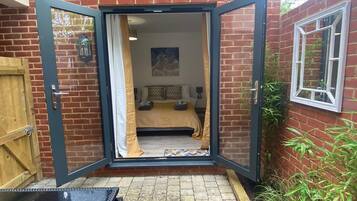 2 soverom, strykejern/-brett, wi-fi og sengetøy