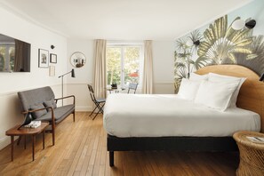 클래식 스튜디오 | 거실 공간 | 평면 TV, 프린터