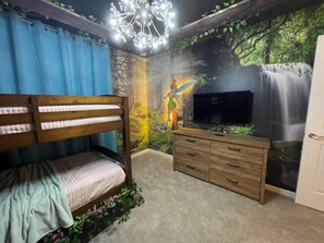 Villa, 6 Bedrooms | 6 bedrooms, individually decorated, individually furnished, bed sheets - Villa Tropics by Fairytale VR (Davenport)