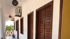 Ảnh chưa phân loại, 2 trong số 11 ảnh, nút