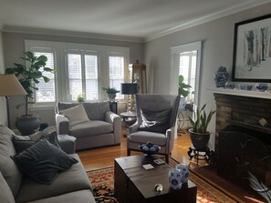 Smart TV, fireplace, printers