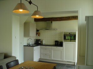 Køleskab, mikrobølgeovn, ovn, opvaskemaskine