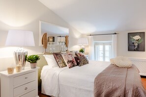 6 bedrooms, iron/ironing board, free WiFi, bed sheets - FATTORIA CAMIGLIANO Winery & Farmhouse with Pool (Capannori)