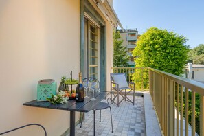 Outdoor dining - A Seaside Sanctuary in the Heart of Viareggio (Viareggio)