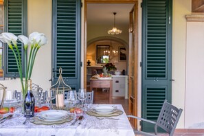 Dining - Nonna Bianca, a Genuine Farmhouse in Sant'Alessio, Lucca (Lucca)