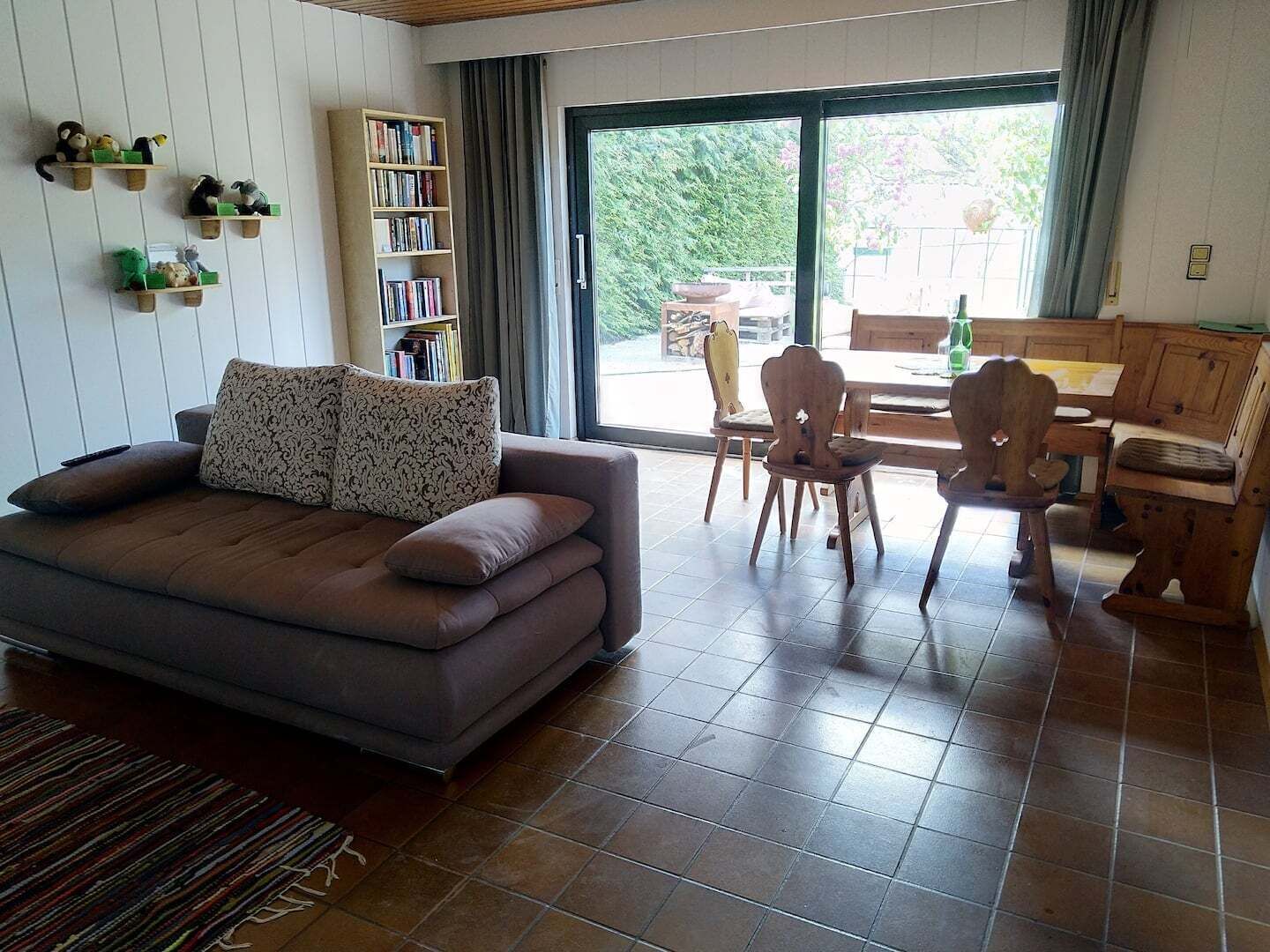 Smart-TV, Videospiele, Bücher