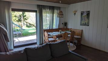 Smart-TV, Videospiele, Bücher