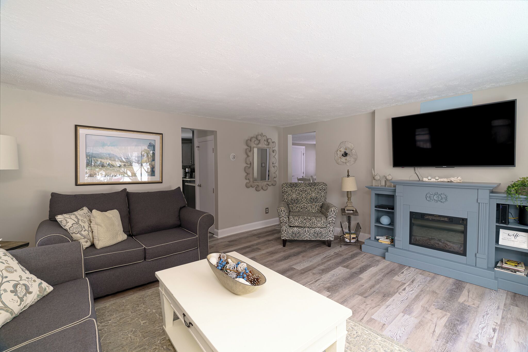 智能電視、壁爐